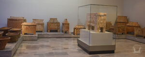Minoan Larnakes